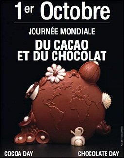 thierryfdz's tweet photo. C'est la journée mondiale du... CHOCOLAT 🍫 🎉🎉🎉
#cocoaday
#chocolateday
Cet après-midi, génoise au chocolat fourrée au coulis de griottes surmontée de volutes de chantilly, quelques noisettes concassées, des zestes d'oranges confits et des paillettes de... chocolat 😜 https://t.co/xU9J2Yuy9b