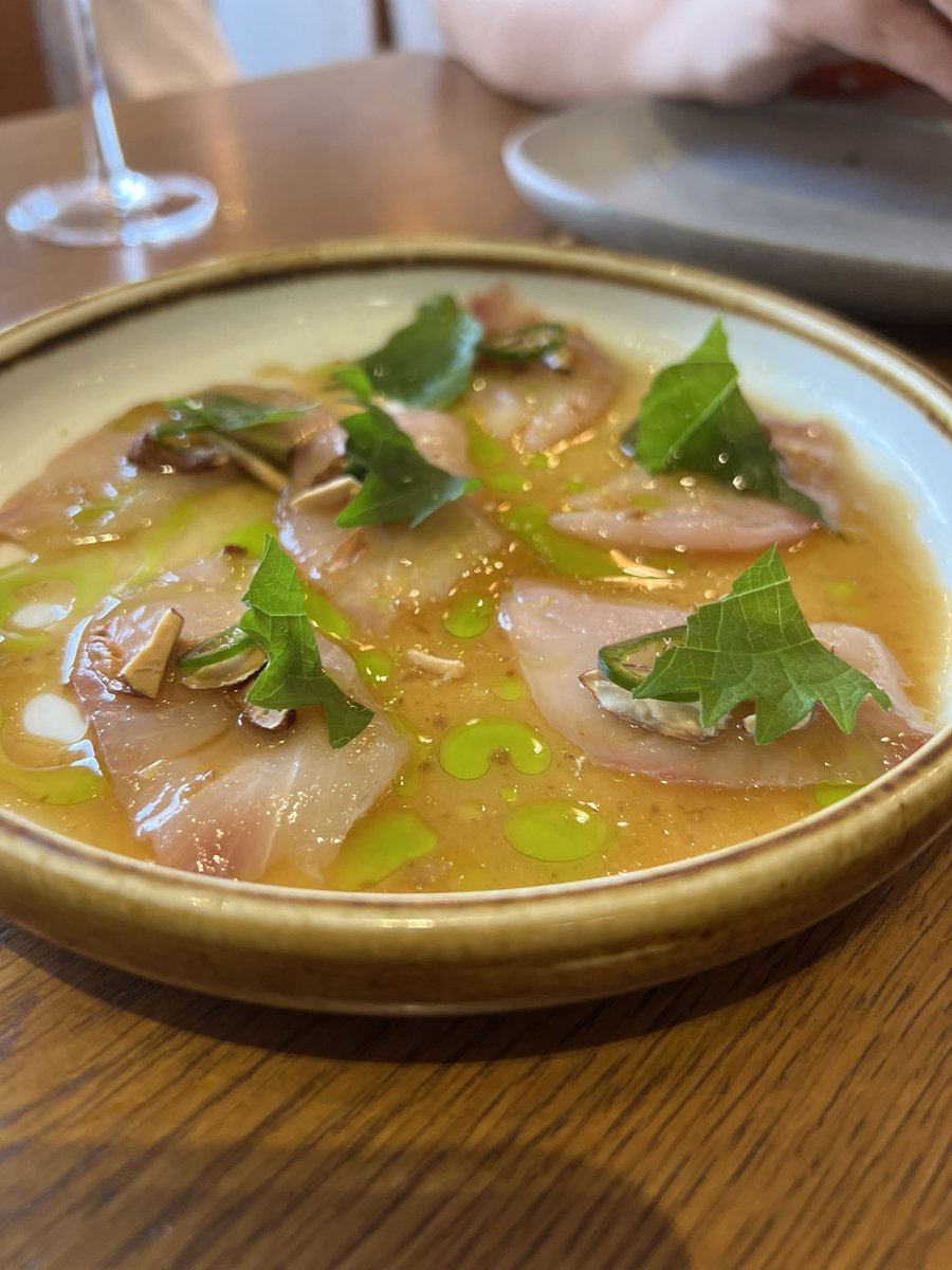 itsliamcollens's tweet photo. Impromptu lunch at REIF Kushiyaki because @finediningmatt seeded the idea a few hours ago with all this talk about @refaiekee (#influenced) Here we are making great decisions. The chicken katsu sando (68), raw hamachi w/ almonds (68) &amp; mushroom clay pot (115) as standout dishes. https://t.co/Li8SnjIcdB