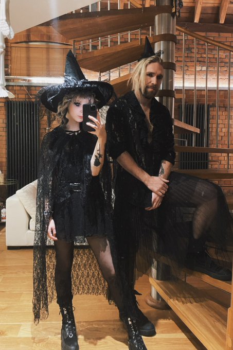 Witch bitches 🧹✨🔮 https://t.co/B3WBzObZM8<a href="/tag/mvsales"class="tags"><span>#mvsales</span></a>