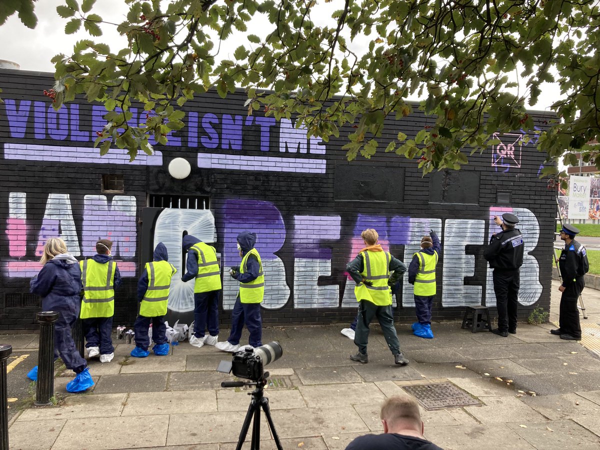 GM_VRU's tweet photo. Out today painting our new ‘I am greater’ mural in Bury town centre! @BuryCouncil @YouthBury @gmpolice https://t.co/JACDB3UQ9E
