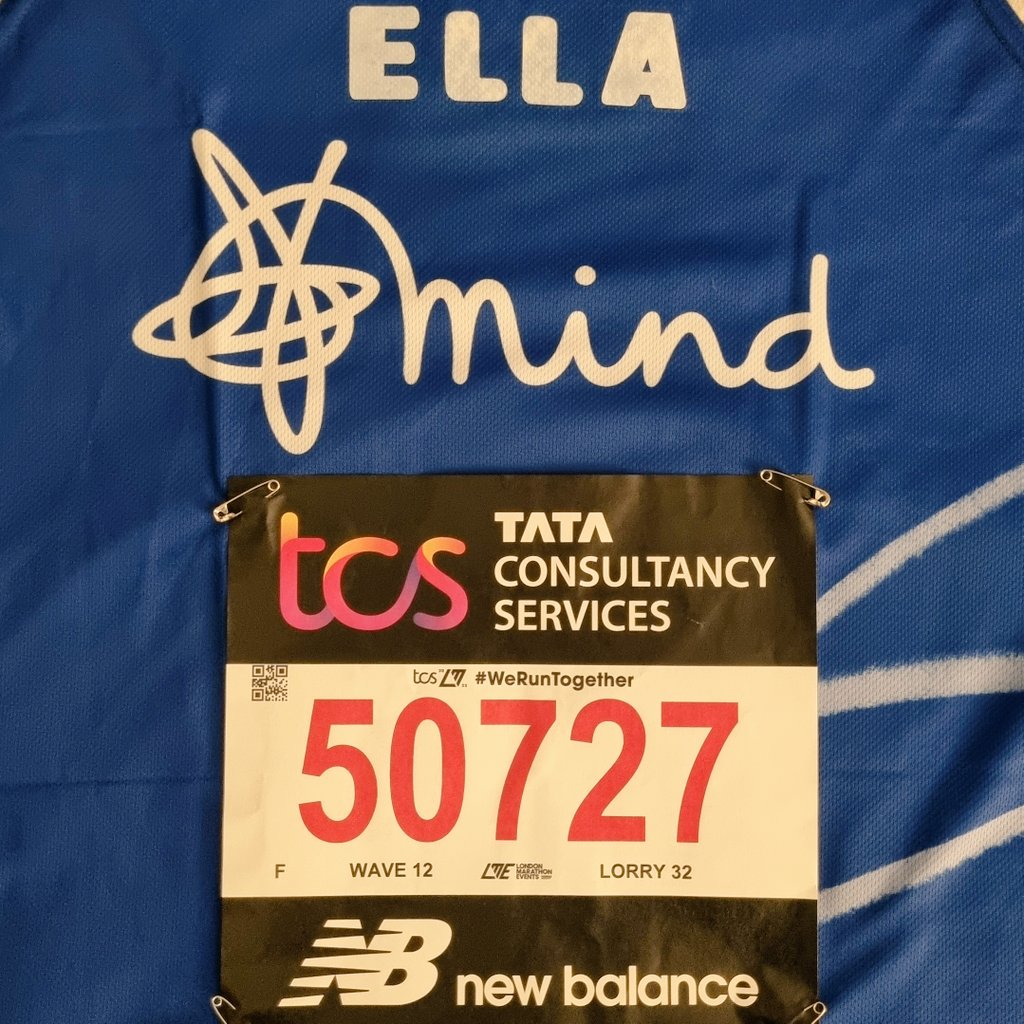 This time tomorrow...Eek!
#LondonMarathon 
#WeRunTogether 

A huge shout out and thank you to the #BlueLight heroes supporting the <a href="/LondonMarathon/">TCS London Marathon</a> tomorrow! 💙

<a href="/MindCharity/">Mind</a>
justgiving.com/fundraising/El…