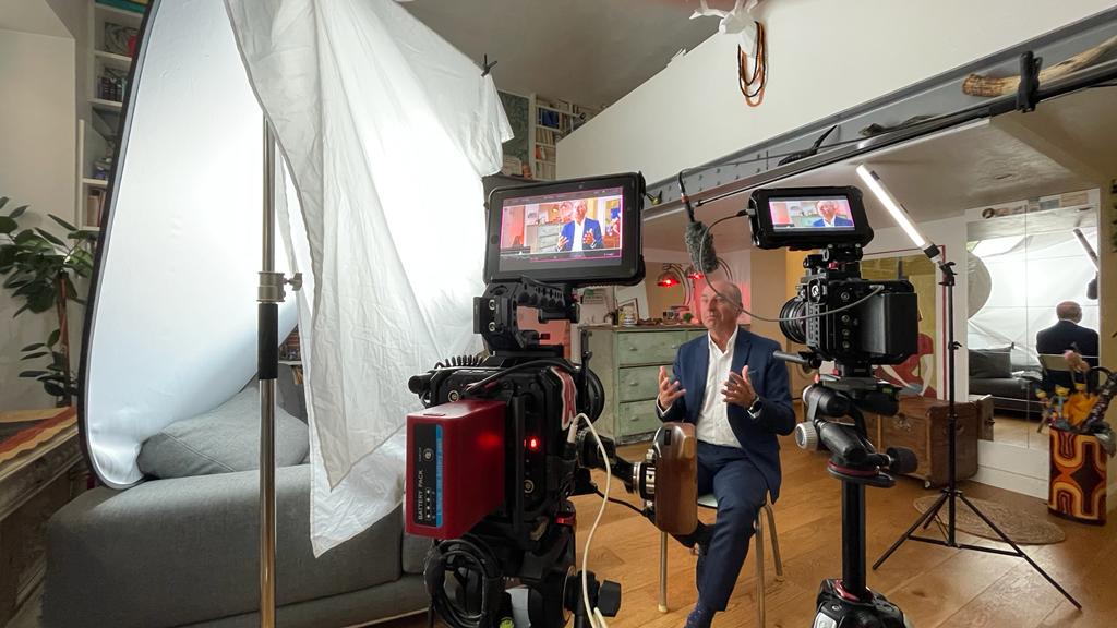 Nous vous avons préparé plus de 20 vidéos de conseils pour appliquer l'optimisme dans son management.

"Mettez l'optimisme au coeur de votre management pour plus de #confiance et de #performance"

Bientôt sur lnkd.in/eFadFndJ