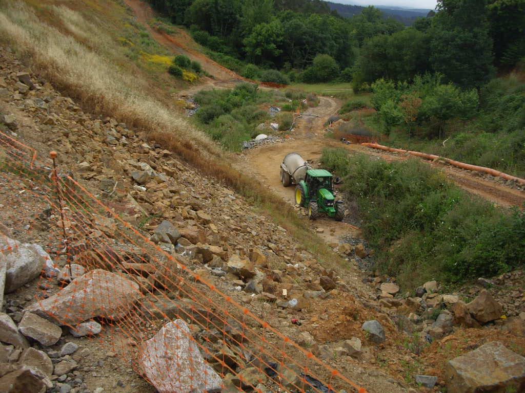 GFAugasGalicia's tweet image. ...que non só intenta integrar unha actuación no medio, tamén a de evitar a perda de terreos e vislumbrar 11 anos despois coa colonización expontánea de vexetación, a tan esquecida conectividade. 
Parabéns💁!