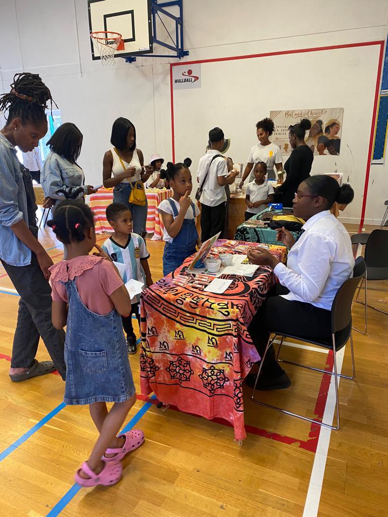 HaringeyLP's tweet photo. Today is @BlackPoundDay & the first day of #BlackHistoryMonth A great day to support our Parent & Carer Enterprise Group & our student entrepreneurs! #FLAARE https://t.co/hIYBYb3yGS https://t.co/eQbevn35Uh
