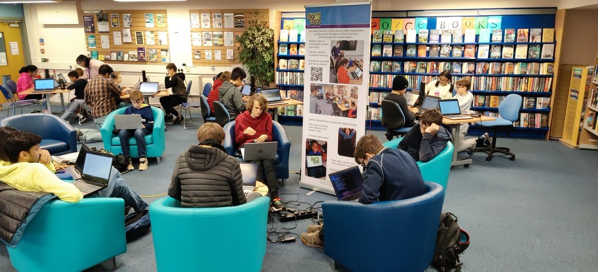 Lots of focus #SpaceAppsBristol #SpaceApps tackling global challenges all weekend!
