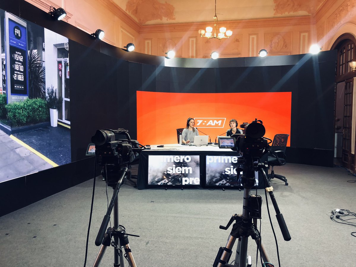 Buen día! Es sábado 🙌🏻. Ya estamos haciendo 7 AM con <a href="/GeBrezan/">Geraldine Brezán</a> y <a href="/v_andrea/">Andrea V Perez</a> en <a href="/AiredeSantaFe/">Aire de Santa Fe</a>.

💻<a href="/LucasEPayetta/">Lucas Payetta</a>
🚗 <a href="/HectorLaurenti/">Nacho Laurenti</a>