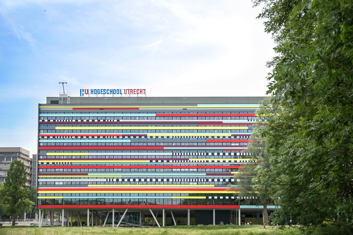 HU-gebouw PL97 blijft komende week (1-8 oktober) grotendeels dicht
door de stroomstoring van afgelopen donderdag.
Check voor meer informatie je e-mail, myHU en/of HUStart.