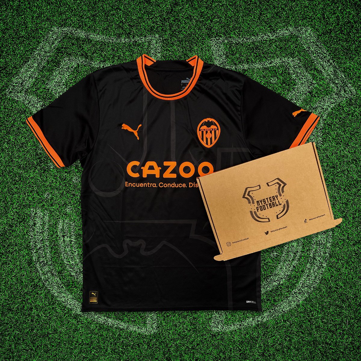 If a yellow card is issued in the North London Derby today, we will give away a Mystery Football shirt to one lucky follower! 🔴⚪️

To enter: 
1️⃣ RT this tweet
🤝 Follow us

Good luck! 🤞🏻