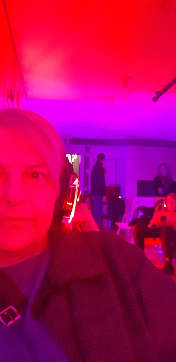 BrigitteTroyon's tweet photo. La  @RadioTeleSuisse fête ce week end less #100AnsRadio. Quel plaisir d'écouter des podcasts sur les femmes et les combats depuis la salle des archives de la Radio!#archives https://t.co/tPoNh40zzM