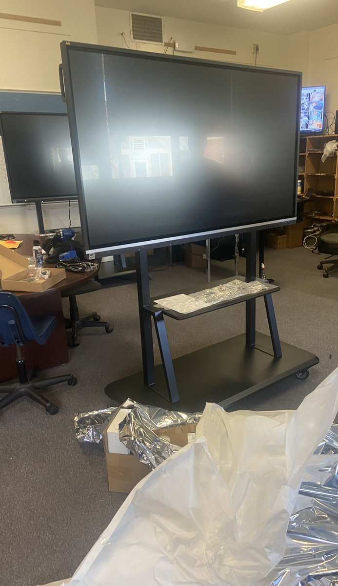 Erika Asquino (@mrsasquino) on Twitter photo 🤗Starting to unbox and assemble! Huge thanks to the <a href="/GVWFL_EduTech/">GVWFL EduTech</a> team at <a href="/HCSDistrict/">Honeoye Central School</a> for all their help getting great technology into our classrooms 👩💻 🤗Starting to unbox and assemble! Huge thanks to the <a href="/GVWFL_EduTech/">GVWFL EduTech</a> team at <a href="/HCSDistrict/">Honeoye Central School</a> for all their help getting great technology into our classrooms 👩💻