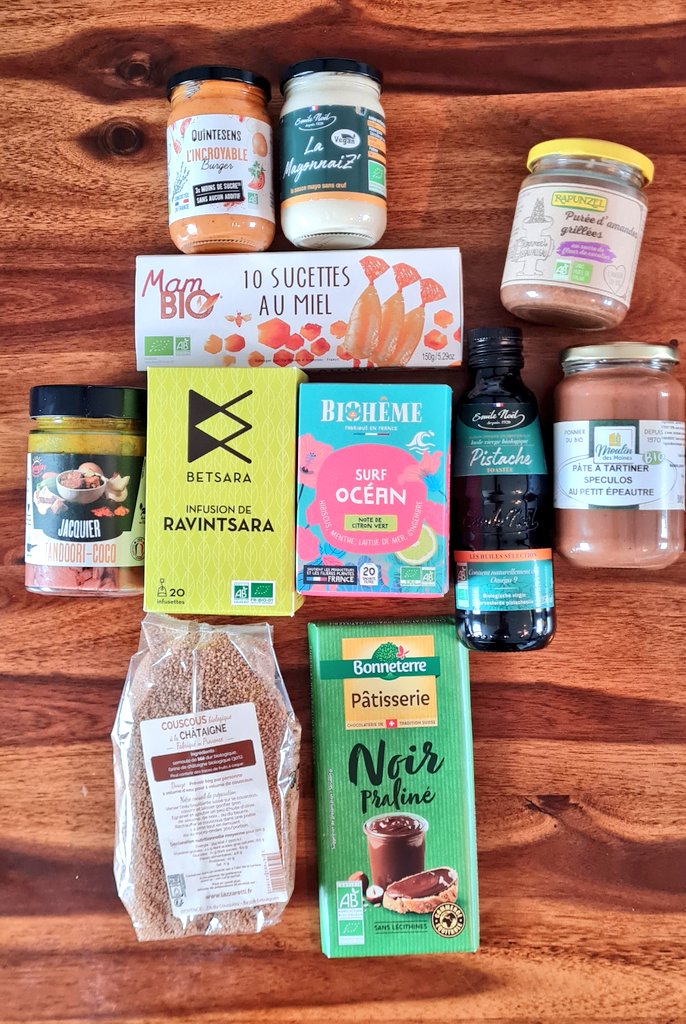 CantineVoyageur's tweet photo. Pour la 9ème année consécutive, je suis jury pour le prix des Meilleurs Produits Bio! 🥳 j'adore la sélection de produits reçus ❤️ #mpbio #mpbio2023 https://t.co/Ik56kuVwnA