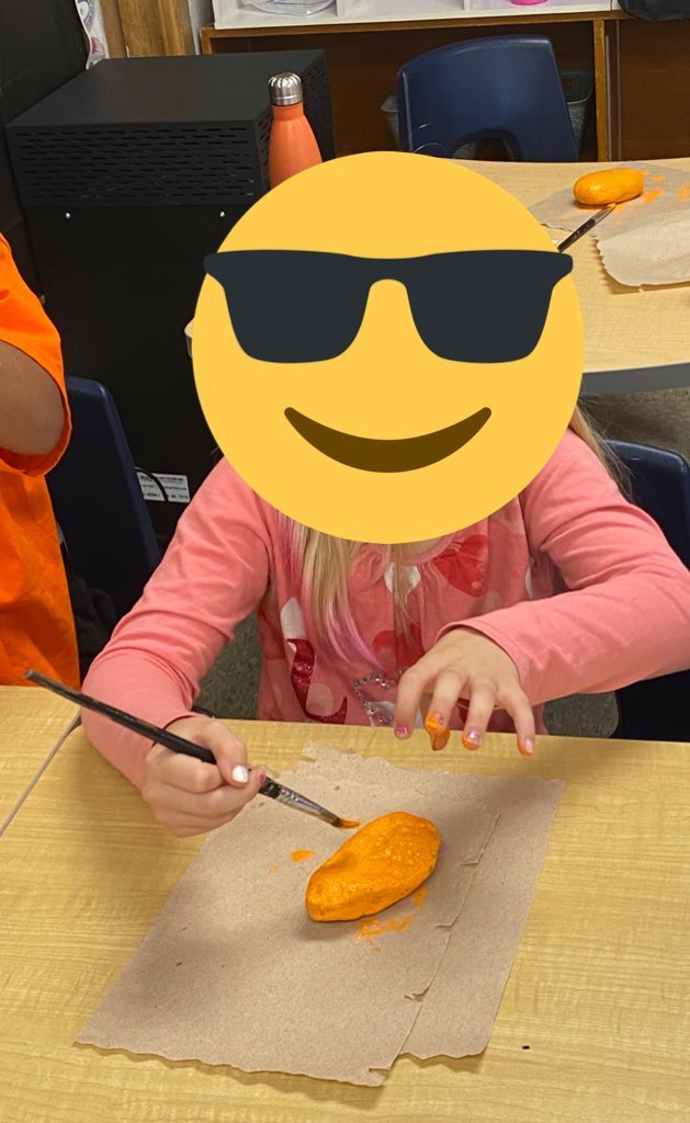 mrssirey's tweet photo. After reading Shin Chi’s Canoe, we honoured children who attended residential schools by painting rocks orange &amp; adding Every Child Matters. We hope that every time someone sees our beautiful rocks that they will remember the survivors &amp; the children who never made it home. https://t.co/k7A7DLkUPs