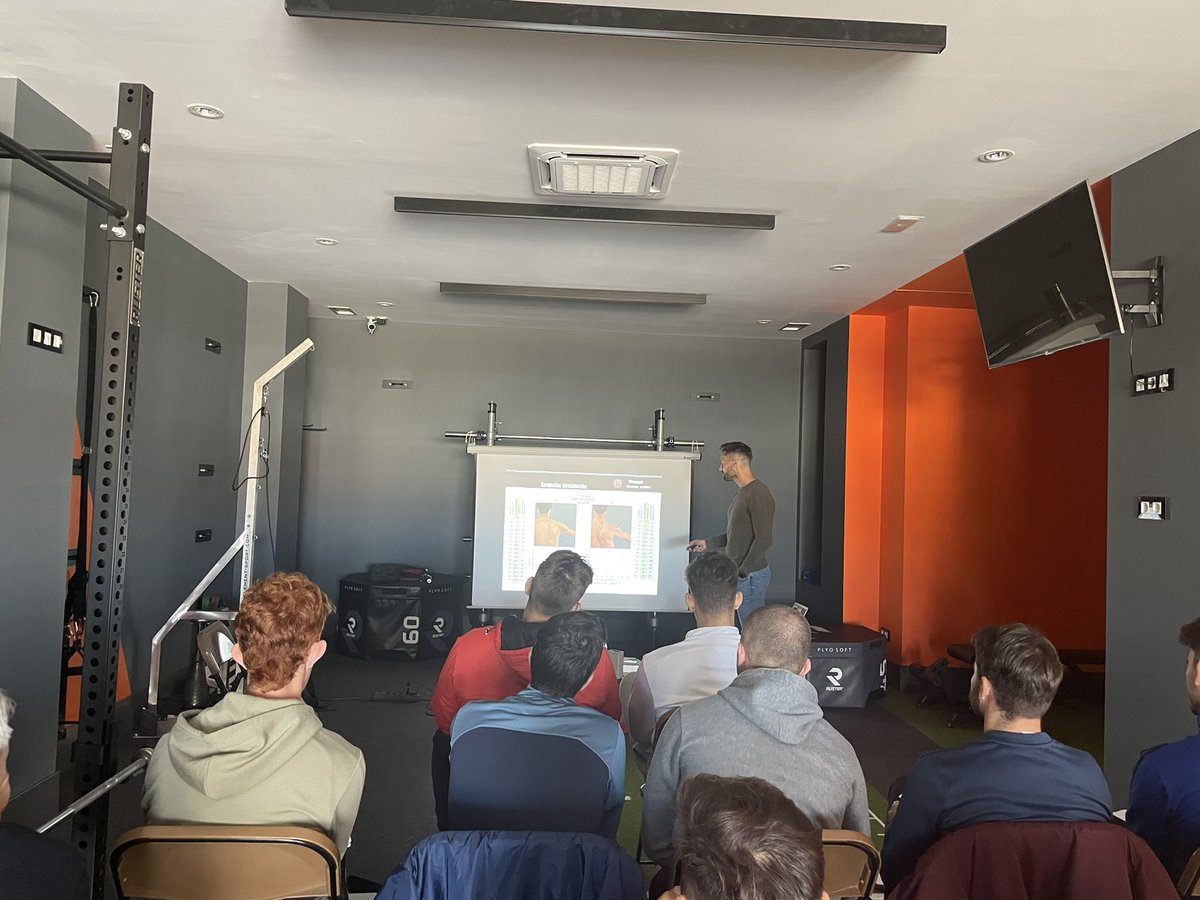 Recta final de nuestro curso “Biomecánica en el entrenamiento para la prevención y readaptación de lesiones” impartido por Iván Sánchez Paz #prevention #formación #seriemcenter #lesiones