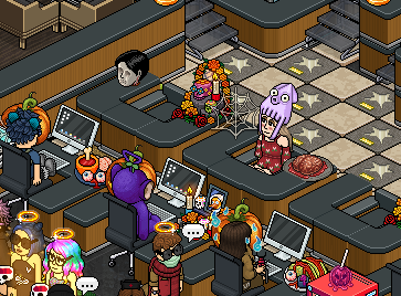 OfficialHabboUN's tweet photo. 👻 It's getting spooky here in base! Hope you are having a great weekend like us! 🎃 @Habbo #Habbo #HabboUN https://t.co/vkW4bZtpgQ