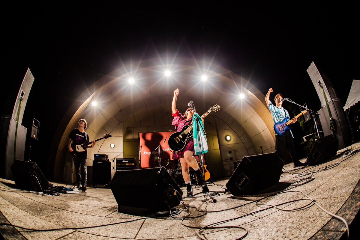 POPROCKMUSIC_20's tweet photo. 9番手　みのべありさ
ポップロックミュージック⚡️⚡️
皆さんに届いてたらいいな！！！
本当にありがとうございました✨
#PRM2022
#和歌山
#野外音楽フェスみのべありさ https://t.co/EsdsYz5w8t