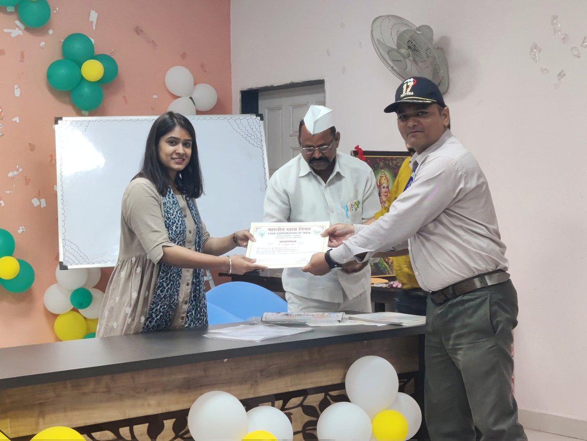 Valediction Ceremony of the Induction Training Programme for new recruitees at Divisional Office, Manmad in presence of Kum.Manisha Meena, Divisional Manager, DO Manmad
<a href="/FCI_India/">Food Corporation of India</a> <a href="/FciWest/">FCI WEST ZONE MUMBAI</a> <a href="/Fci_maharashtra/">FCI_Maharashtra</a>