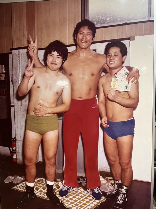 41年前、新日道場で猪木さんと一緒に練習参加したのは良い思い出です。とてもついていけませんでしたけど、当たり前か。そのあと小鉄さん猪木さんと一緒にちゃんこご馳走になったのは良い思い出です。謹んでお悔やみ申し上げまます。#アントニオ猪木 #キン肉マン 