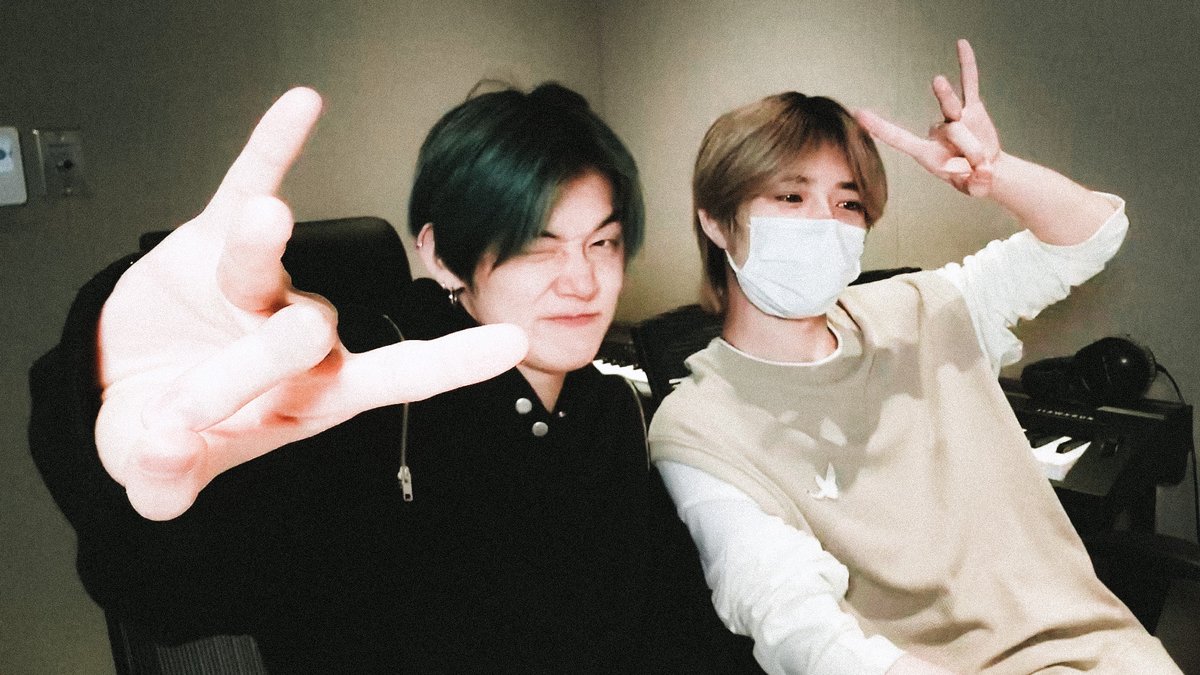 archivescbg's tweet photo. beomgyu and yeonjun today 🦊🧸 https://t.co/RIxlAWybCv