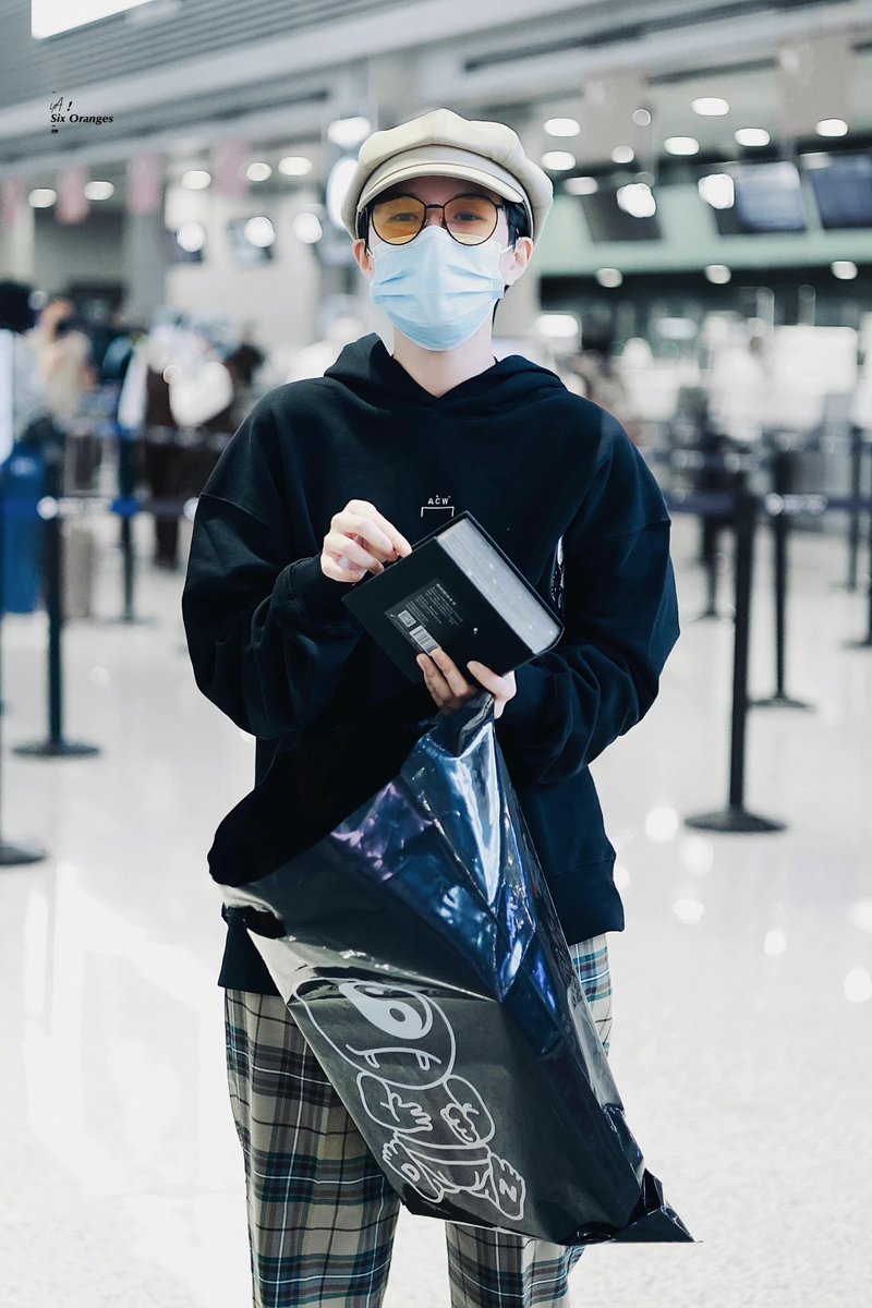sunneegif's tweet photo. 220930 #Sunnee Shanghai Departure ✈️

YA_Sixoranges (6)
https://t.co/RQO6MRvDQ6 https://t.co/W3jbUjVNxO