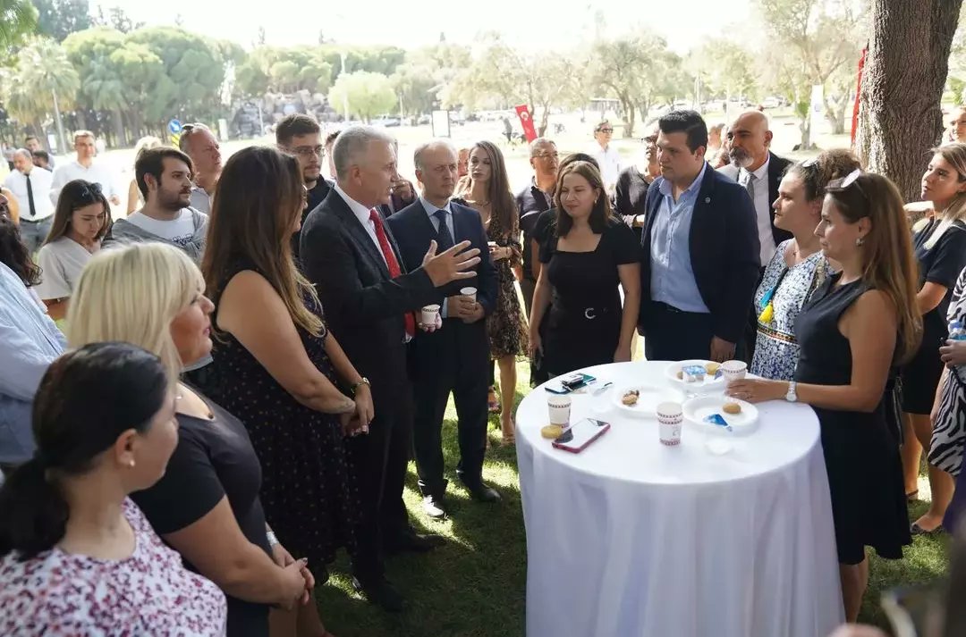 EÜ Araştırma Odaklı Öğrenci Merkezimiz, Proje Etkinlik Merkezimiz ve Öğrenci Dekanlığımızın açılışını Rektörümüz Prof. Dr. Sayın Necdet BUDAK gerçekleştirdi. <a href="/UniversiteEge/">Ege Üniversitesi</a> <a href="/ProfNecdetBudak/">Prof.Dr.Necdet BUDAK</a> <a href="/hakanatilgan/">Hakan Atılgan</a> <a href="/ebiltemtto/">EBİLTEM-TTO</a> #EgeÜniversitesi