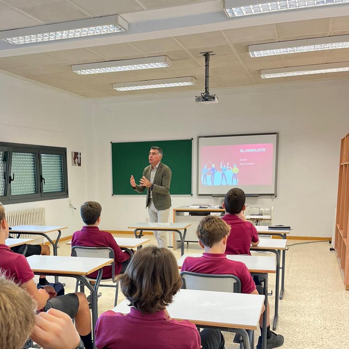 Col·legi Bell-lloc tweet media