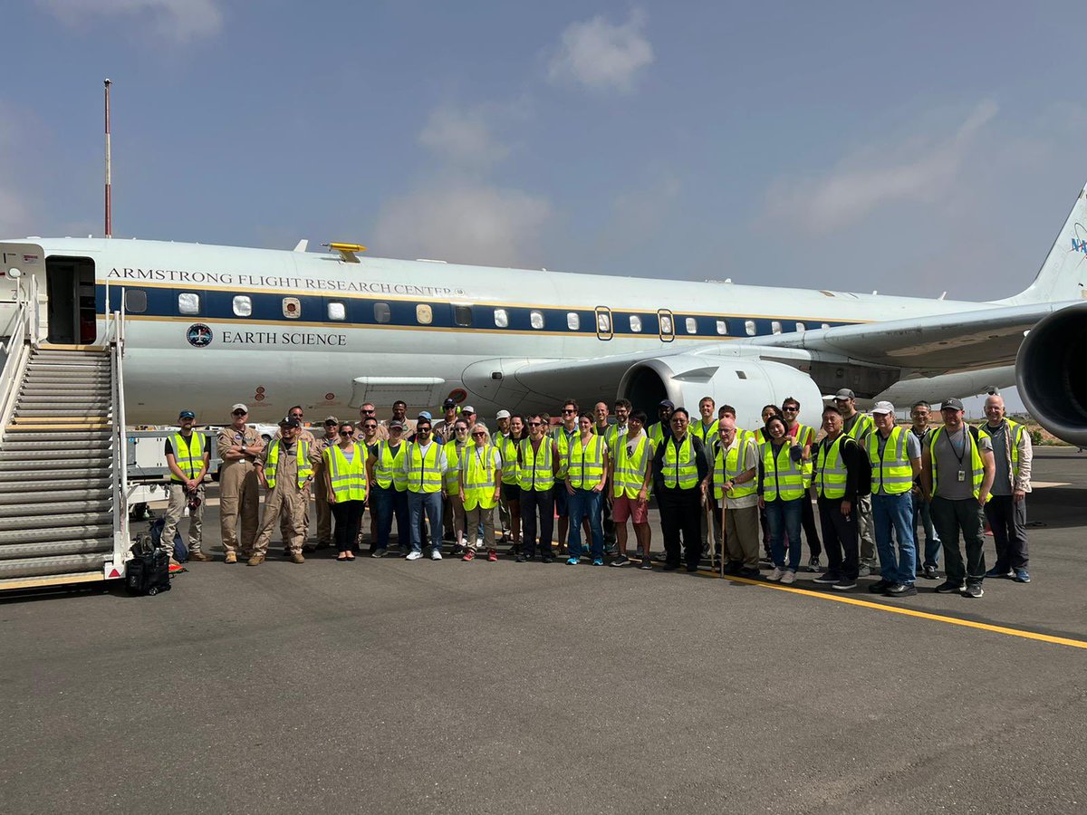 AaronJPina's tweet photo. And that’s a wrap! 36 days in Cabo Verde, Africa for a successful field campaign. #CPEXCV had 13 research flights on one of NASA’s DC-8 that sampled Saharan dust, ITCZ, and easterly waves. So thankful to our incredible team that helped make this a fulfilling campaign. https://t.co/2ej15Nj6qn