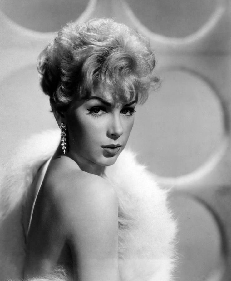  October 1, 1938. Happy 84th Birthday to Stella Stevens. 