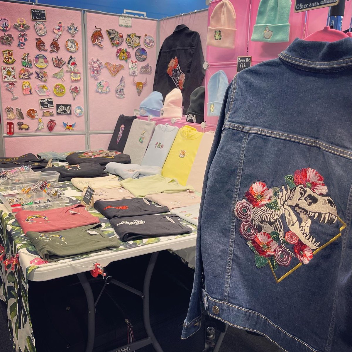 PinkBird_Tweets's tweet photo. We are at Gloucester comic con today for one day only 💕 https://t.co/Grqk11spff