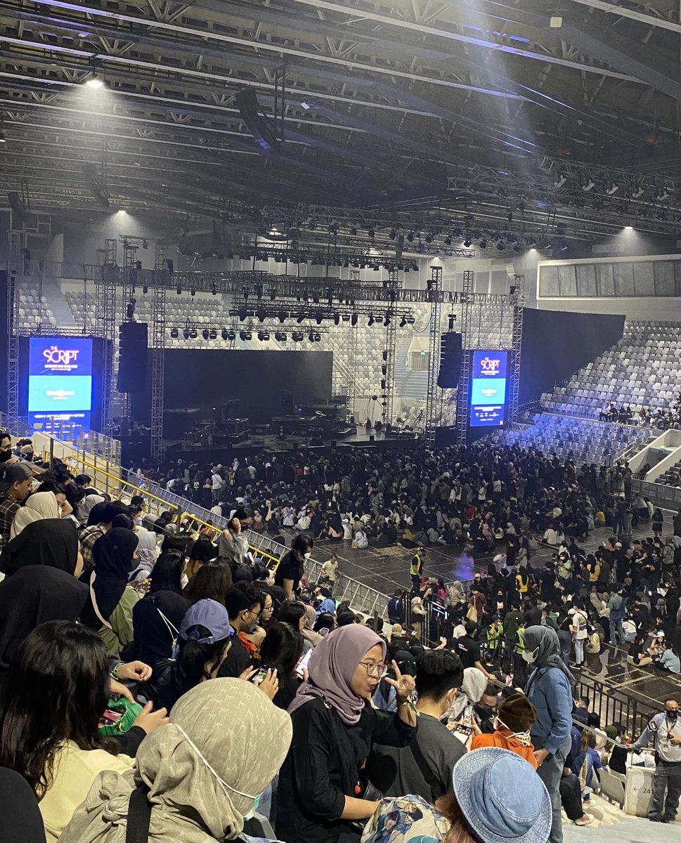 AbinwifSaints's tweet image. ready to menggalaauuu..
#TheScriptJakarta2022 
#TheScriptinJakarta