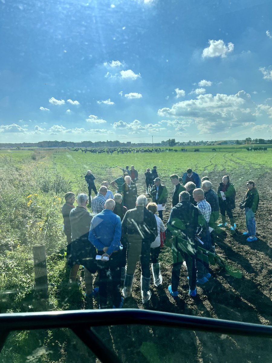 Another great visit on Friday to us  from the Damer discussion. Thanks so much for taking the time to see our set up and we hope you had a great time 🙏🏽 #teamdairy #grasstomilk #pasturebased #weidehaltung