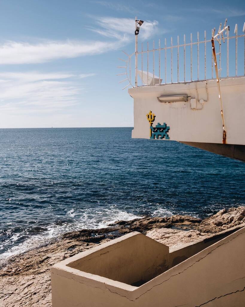 donnelly_b's tweet image. I love seeing @invaderwashere all over Marseille. Art everywhere. #flashinvaders instagr.am/p/CjKz6pwtaNR/