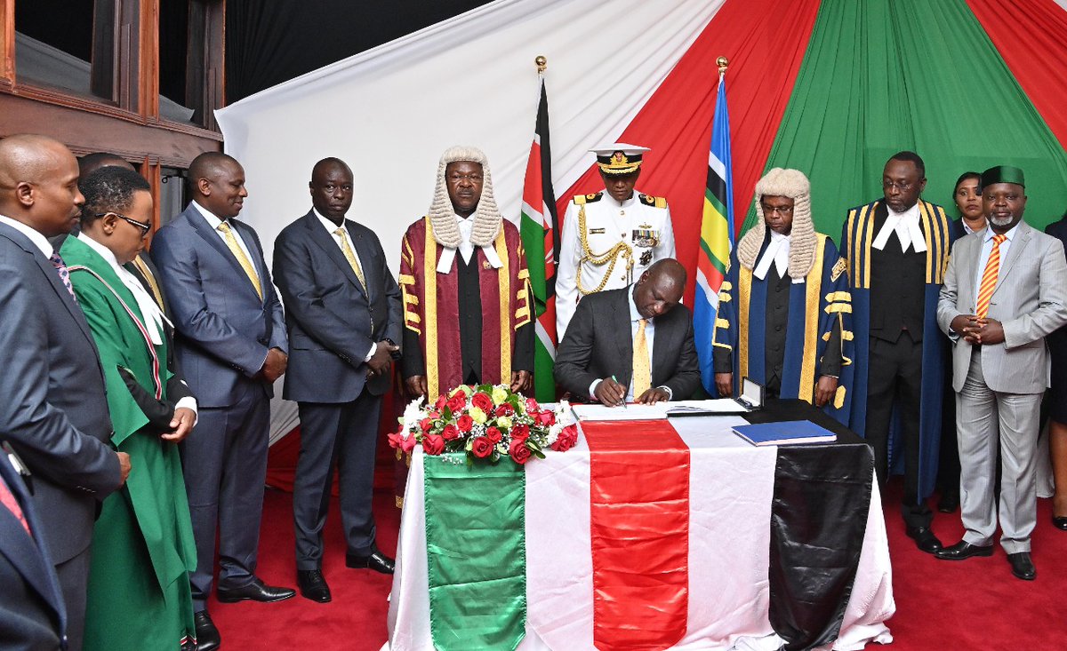 WilliamsRuto's tweet image. The confidence Kenyans have demonstrated by electing us in various institutions should inspire us to raise the bar in our service to the nation and accountability to the electorate.