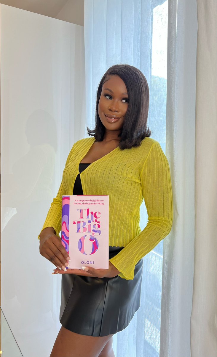 Oloni's tweet photo. ✨💜HAPPY PUBLICATION DAY! 

The book of my dreams “The Big O” is OUT TODAY!💜 https://t.co/fUDaiv6fbI https://t.co/NtTpg6iYxj