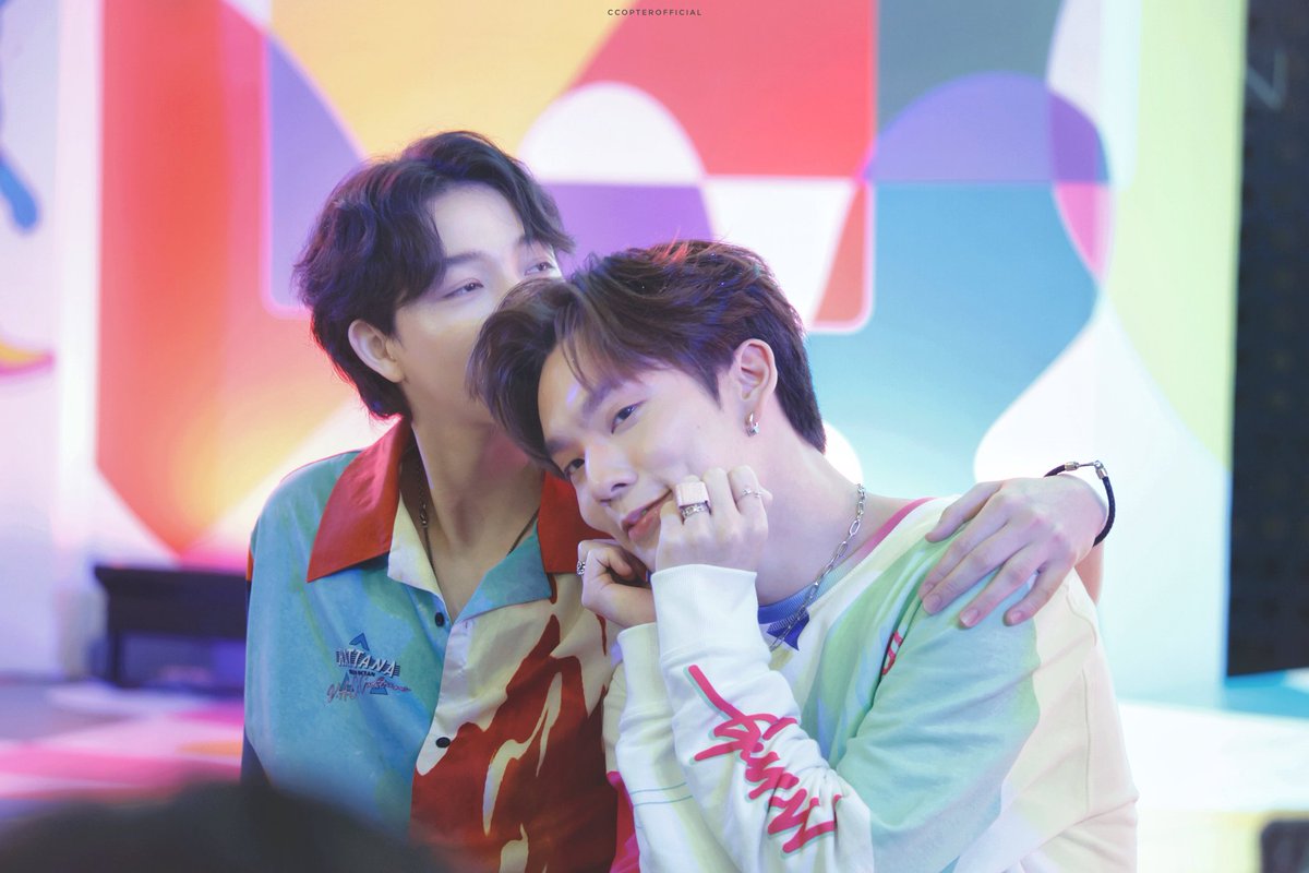 Mio_tawan's tweet photo. #kimcop ✅️
#detcop ✅️
#taecop ✅️
Waiting for #teecop 🤭
#sbfive #bbasjtr #tae_darvid #CTRPANUWAT #TEeThanapon #ขุณขิมมอญ https://t.co/4vpuSshDuj
