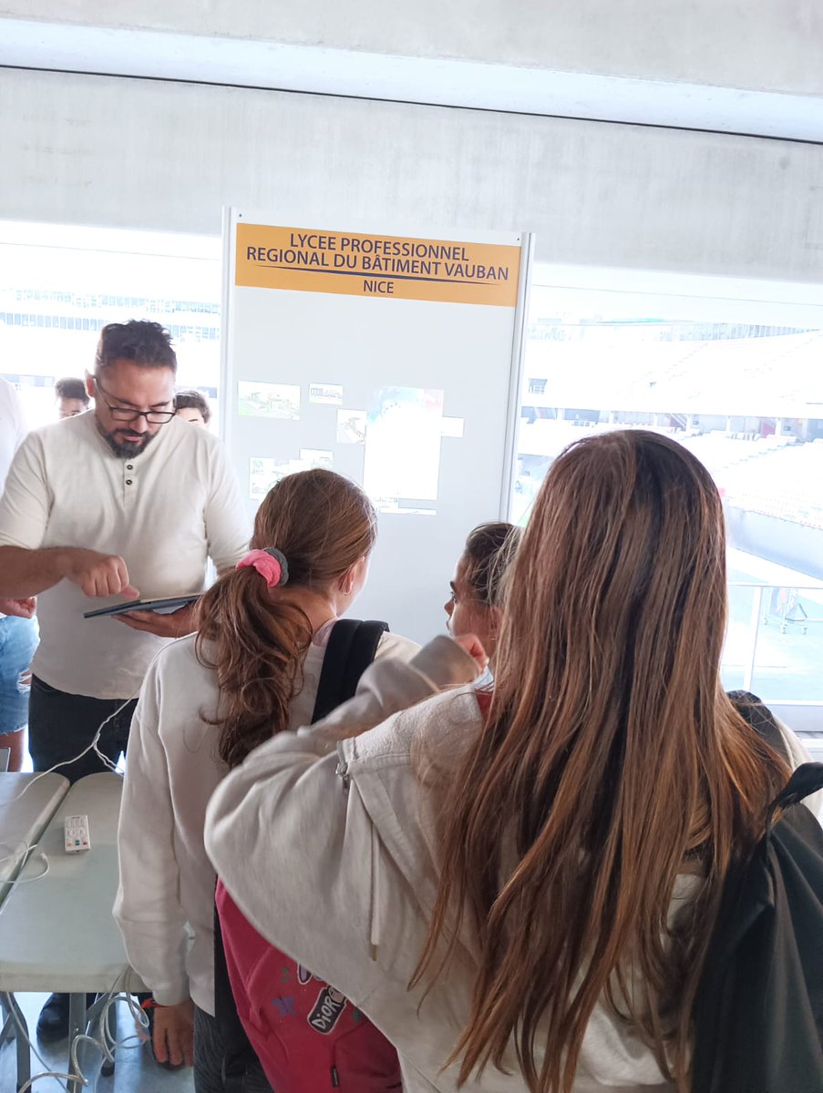VaubanLycee's tweet photo. Présence du @VaubanLycee à la JOURNÉE DE LA CONSTRUCTION dans le cadre magnifique de @AllianzRiviera de #Nice.
Présentation de nos filières et de nos formations par les équipes et les élèves 👏@AcademieNice @evs_de @education_gouv #btp #Lycée #batiment https://t.co/11ptzreG5h