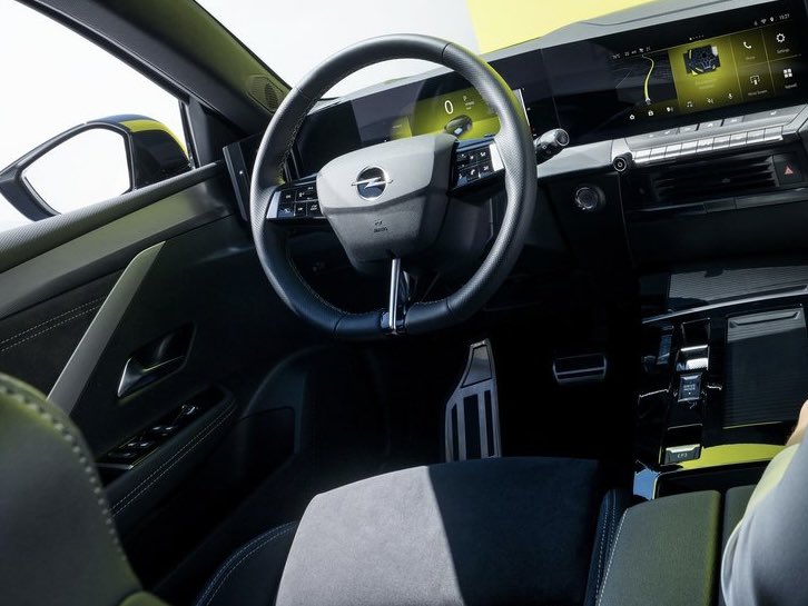 newotomobil's tweet photo. New Opel Astra GSe...
#opel #astra
#opelastra
#newopelastra
#astragse
#opelastragse https://t.co/pR5D843riU