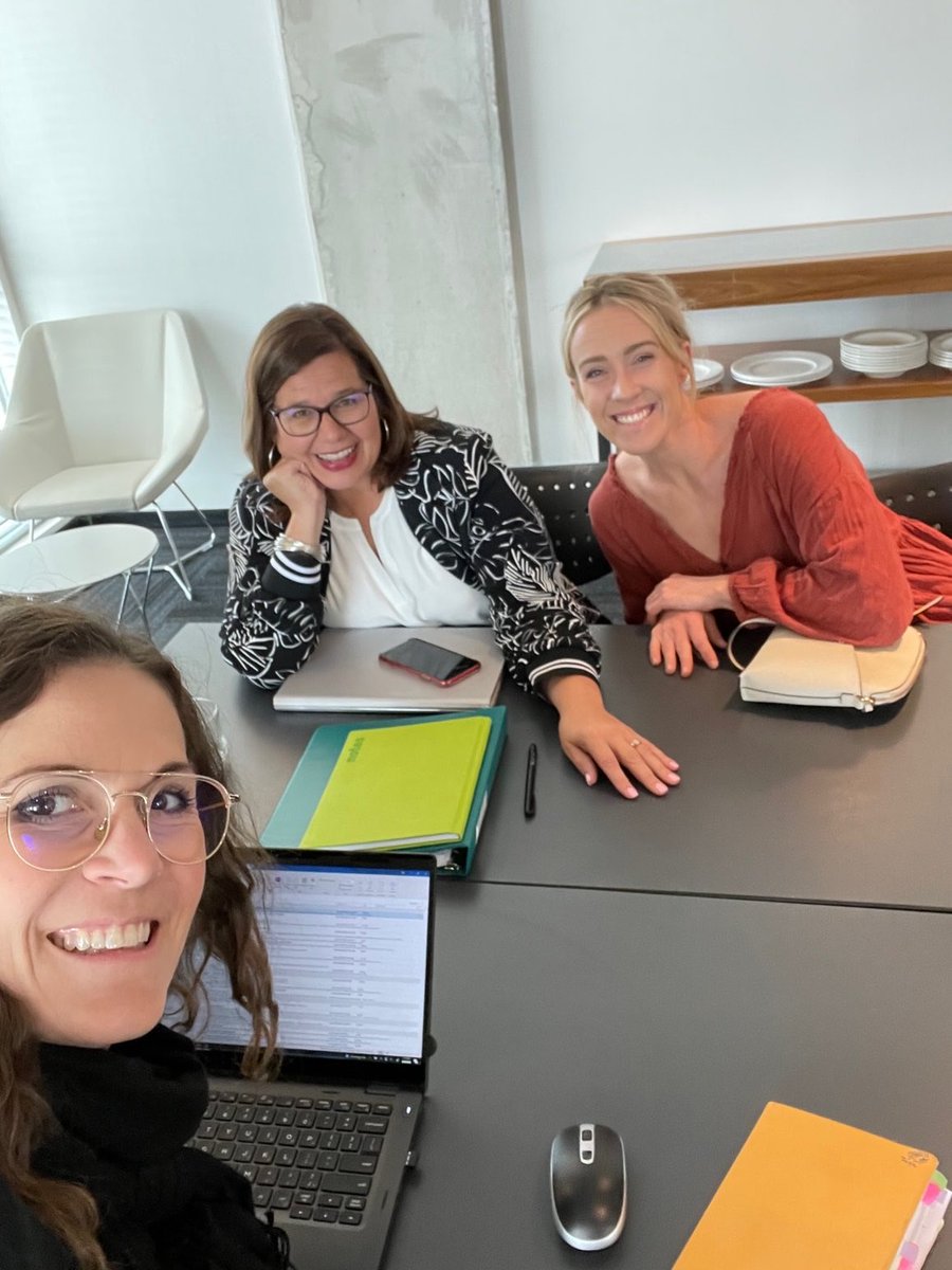 sbrucecanada's tweet photo. It’s been a busy few days sharing #PublicEngagement and #RiskComms best practices with leaders from ⁦@ChemistryCanada⁩ and colleagues from ⁦@RioTinto⁩ this week. So many great discussions and learnings about the principles and ethics of ⁦@RCCanadianChem⁩. https://t.co/nLzSznw4XB