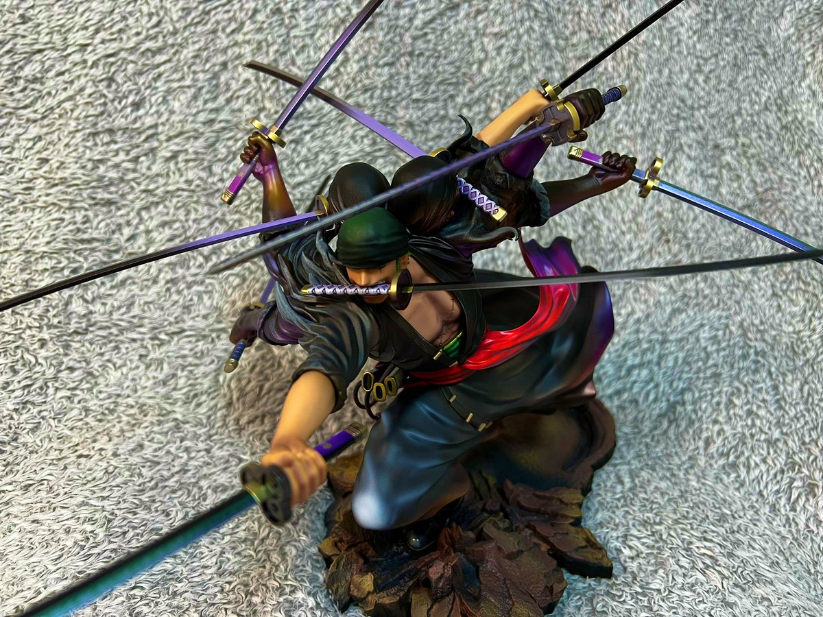 3E2kkKlZohP3mFa's tweet photo. ヤバぁ😭✨
カードもフィギュアも
もちろん原作も
ワンピース最強コンテンツすぎ🎉

＃POP
＃MAXIMAM
＃ゾロ https://t.co/C59qqcvJca