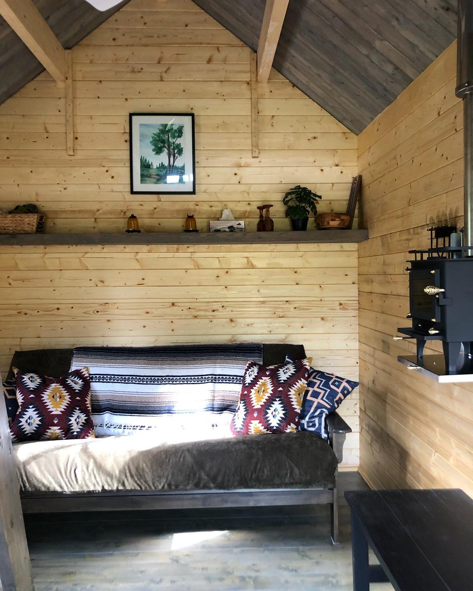 CubicMiniStoves's tweet photo. Fireside🔥😊
@tamarack_shack
Pine place is nice and warm for your fall stay with Cubic Mini wood-stove made in Canada 🇨🇦
#cozyvibes #fallstyle #fireplace🔥#tinyhome #tinyhousemovement #tinyhousenation #tinyhousebuild #tinyhouselife #tinyhouselove #tinyhousedesign #discountsale https://t.co/1AmydxLnkf