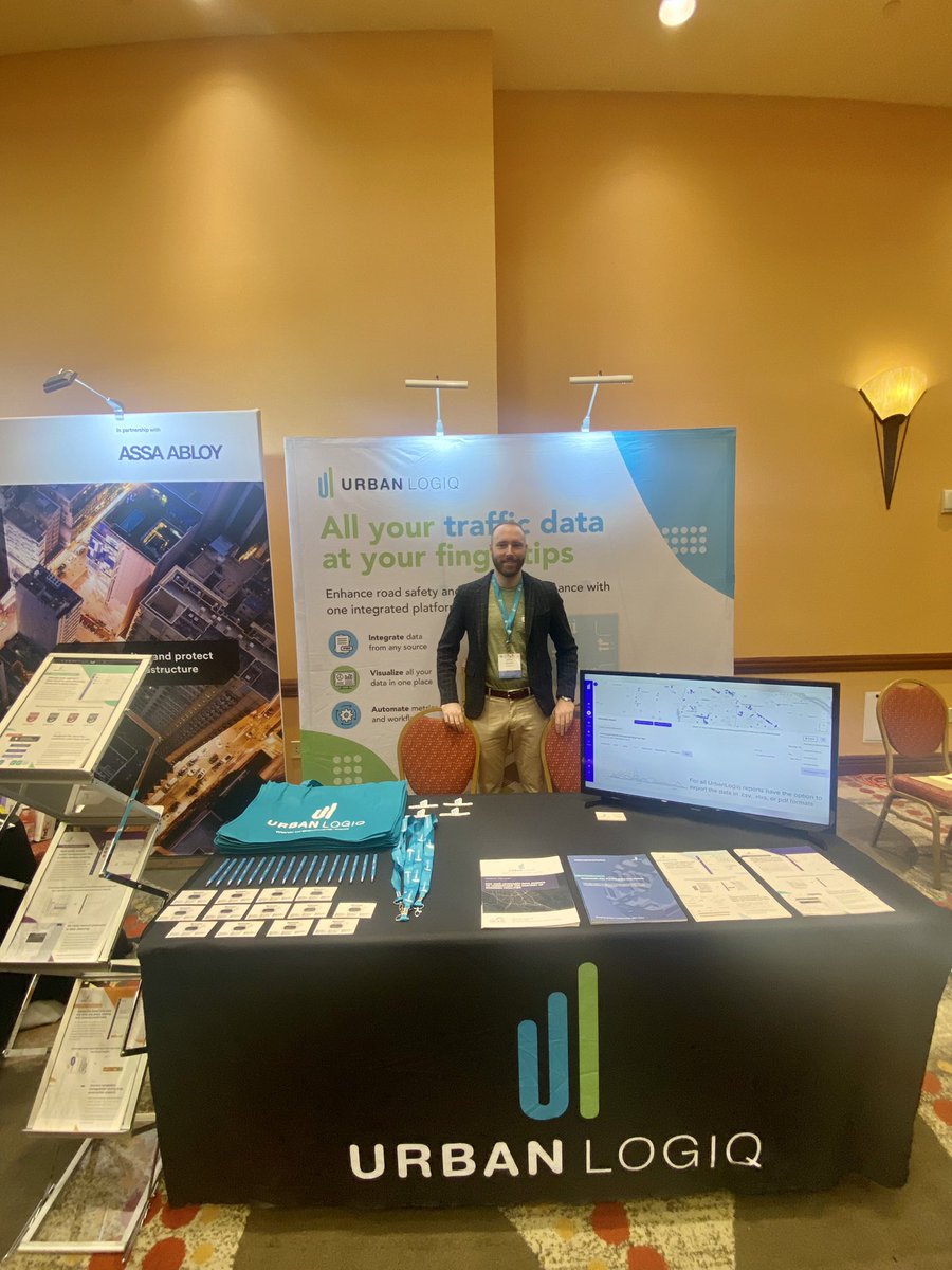 UrbanLogiq's tweet photo. It’s day 1 in the exhibit hall at the ITS Texas Annual Meeting. Stop by booth #40 and say hello! 😇 #BuildingBetterCommunitiesWithData https://t.co/ID5eHdant0