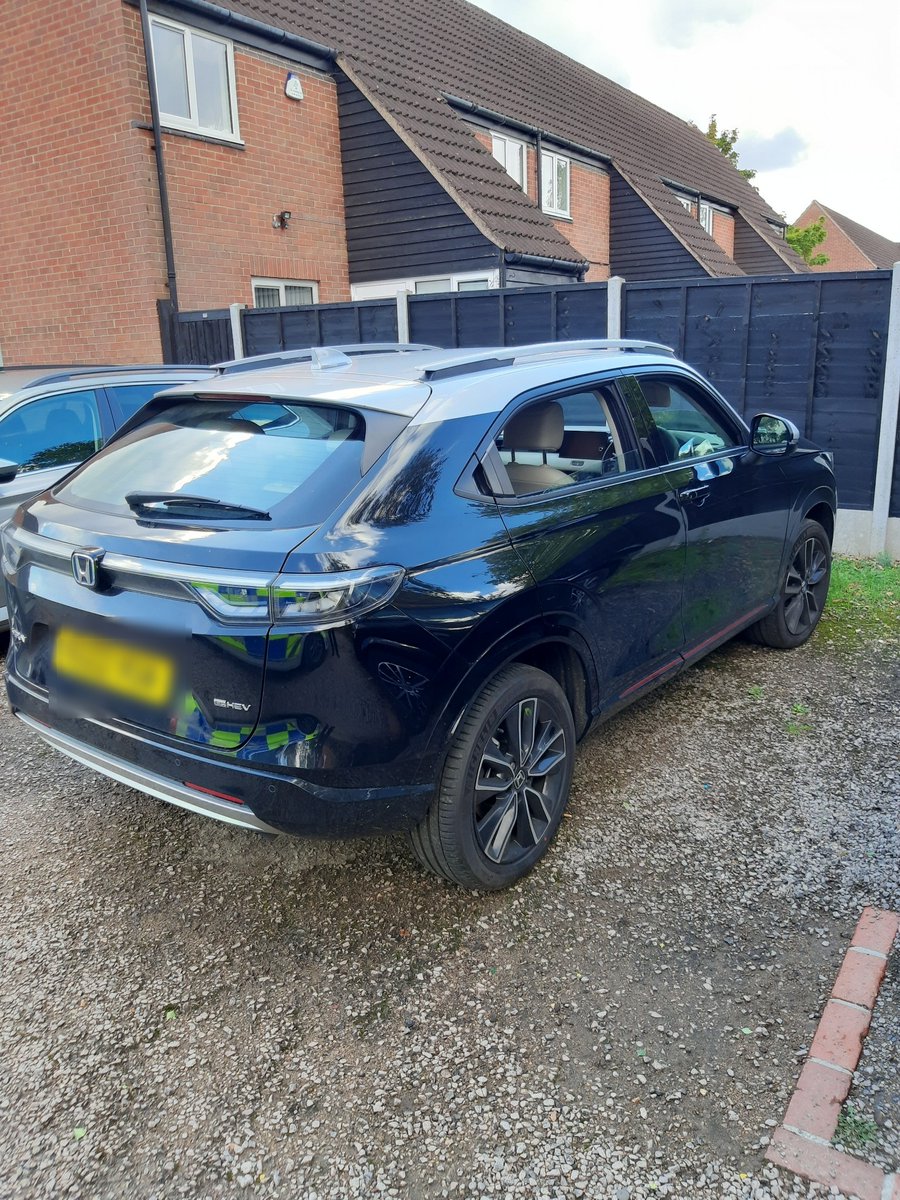 tvprp's tweet photo. Thank you to those eagle eyed neighbours who noticed this Honda HR-V in their shared car park.  It was reported to the police and quickly established that it was stolen a few weeks ago.  It is now being recovered and one less stolen vehicle on the road. #TPBShift #PC6523 #PC7758 https://t.co/oJXEWS2y8L