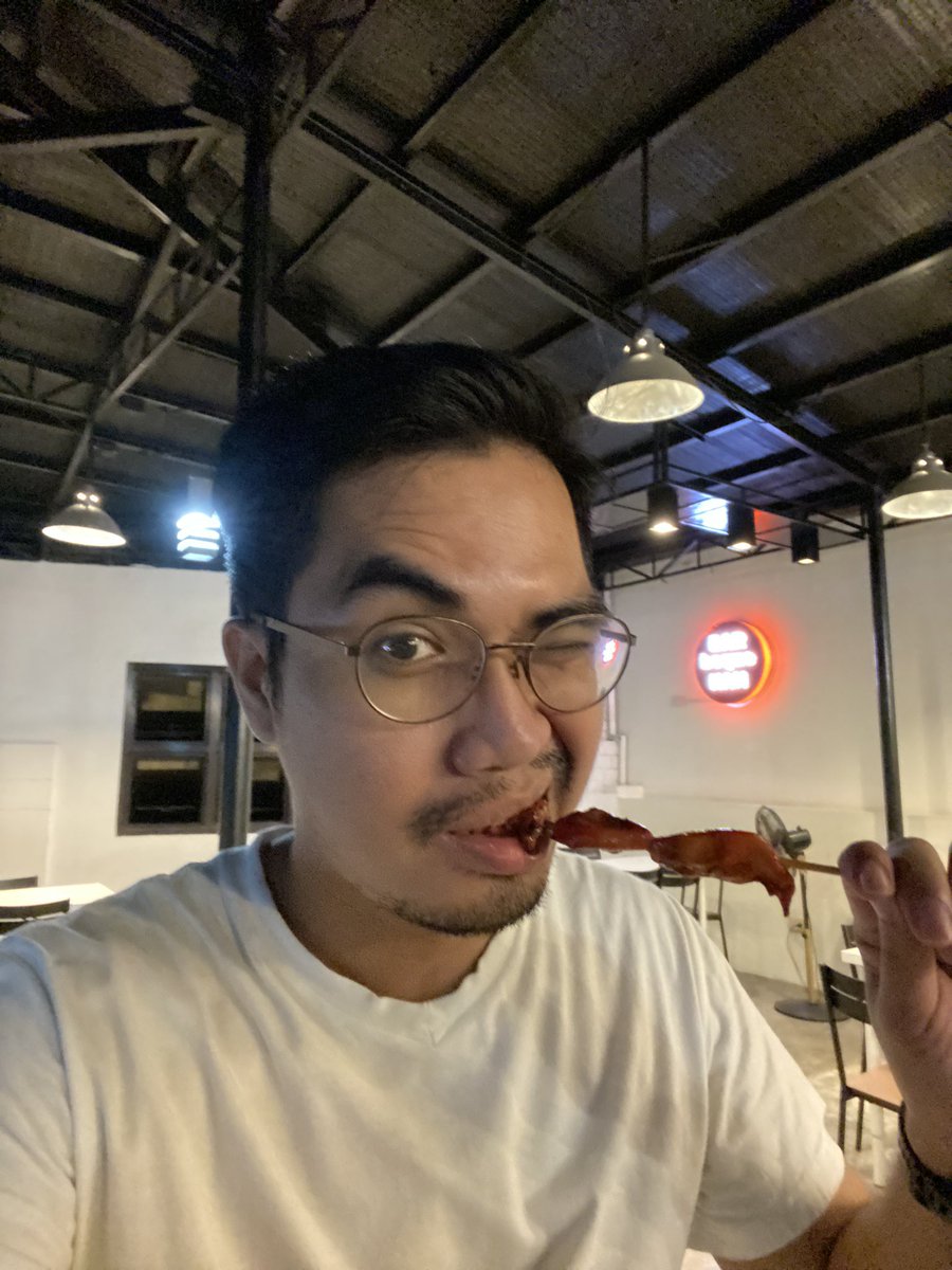 arkistic's tweet photo. #thursdaychill https://t.co/nRWjvvcLLX
