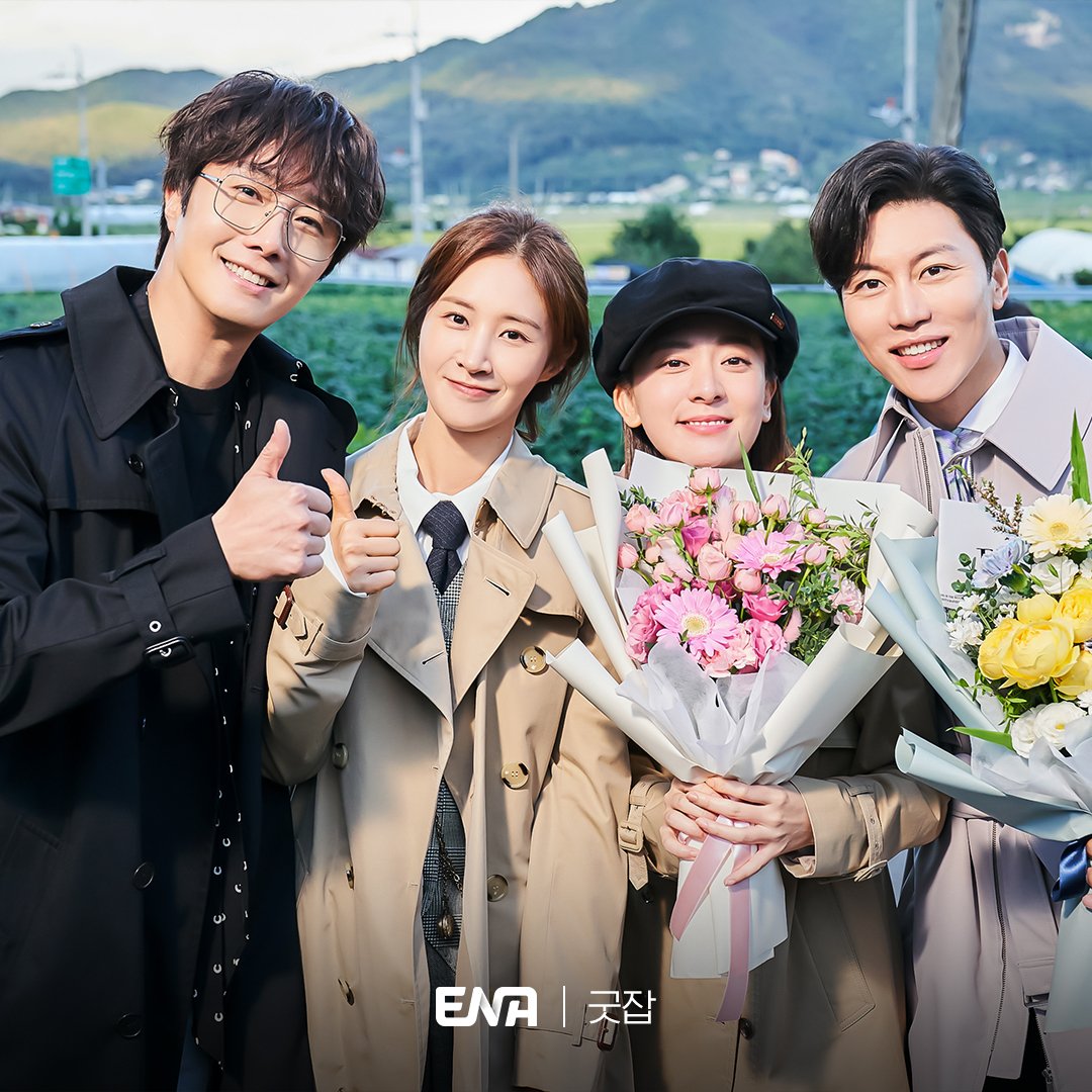 Channel_ENA's tweet photo. 굿바이 굿잡😭
#ENA #ENA드라마 #ENA수목드라마 #굿잡 #정일우 #JungIlWoo #권유리 #KwonYuri #음문석 #UmMunSuk #송상은 #SongSangEun #GoodJob https://t.co/7nuEKMXrkh