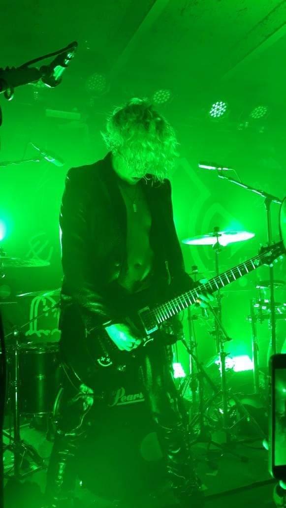 no_music_means_death (@zeltnerlaura) on Twitter photo 