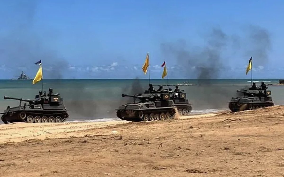 PucaraDefensa's tweet photo. Venezuela: Operación #Cacique #Manaure
#ambv #armada #Venezuela #desembarco #t72 #CEOFANB #infanteria #marina #guardianacional @BAESystemsLand #zu23 #ejercito #norinco #engesa #lst #mi17
https://t.co/Ofvq5egdI2 https://t.co/Klqqe0cUS4