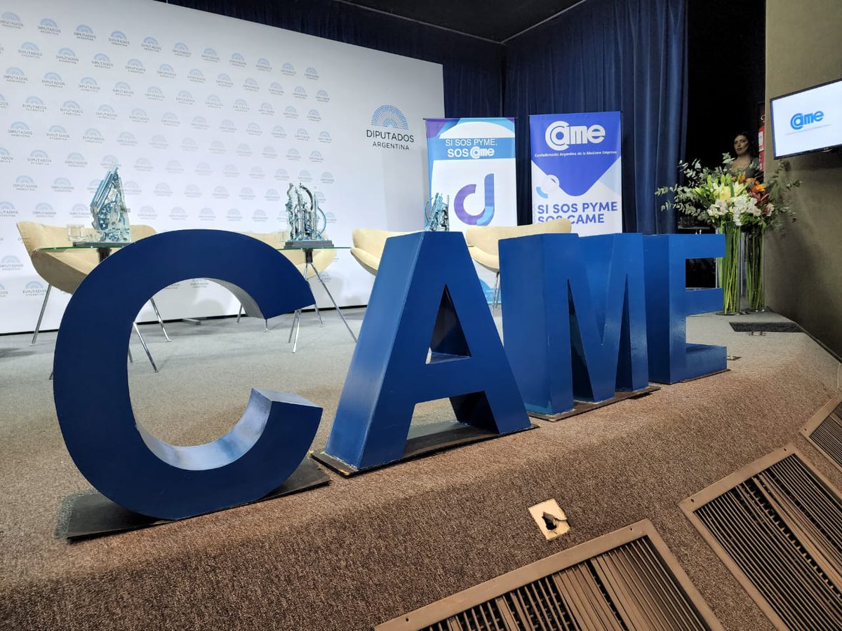 🙌¡Ya comienza el PREMIO JOVEN EMPRESARIO ARGENTINO 2022! 

Estamos en el <a href="/DiputadosAR/">Diputados Argentina</a> con <a href="/camejoven/">CAME Joven</a> para distinguir a jóvenes empresarios que apuestan al desarrollo, la competitividad y la innovación 🇦🇷.

🔴 Seguilo en vivo 👉came.org.ar/envivo

#PremioJovenEmpresario2022