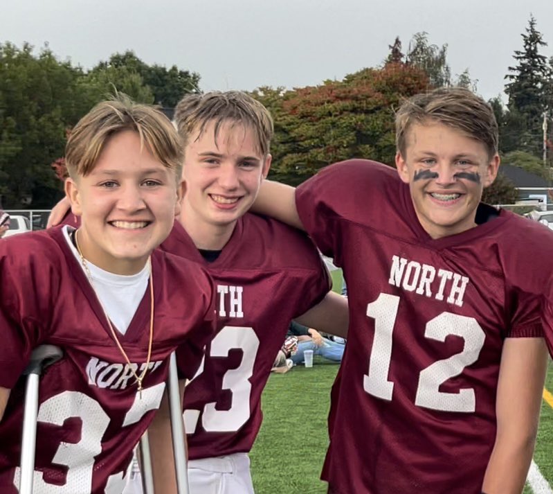 Jen_Russell_EDU's tweet photo. It was an incredible game opener for @EPS_NorthMS! It is a season Coach Russell and I have been looking forward to for years! Having watched many of these athletes since they were 6 and 7 years old and one who happens to have our❤️ Excited for him to get to coach and me to cheer! https://t.co/F6RpqOPJ0e