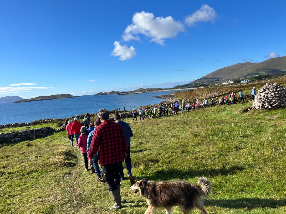“Maidin bhog álainn i mBá na Scealg” 
Tobar Mhichíl. Lá an Phatrúin. Ár n-oidhreacht. <a href="/BriUibh/">Brí Uíbh Ráthaigh</a> <a href="/IveraghTaskForc/">Tascfhórsa Uíbh Ráthaigh</a> <a href="/SkelligKerry/">Skellig Kerry</a> <a href="/saolodheas/">Saol ó Dheas RnaG</a>