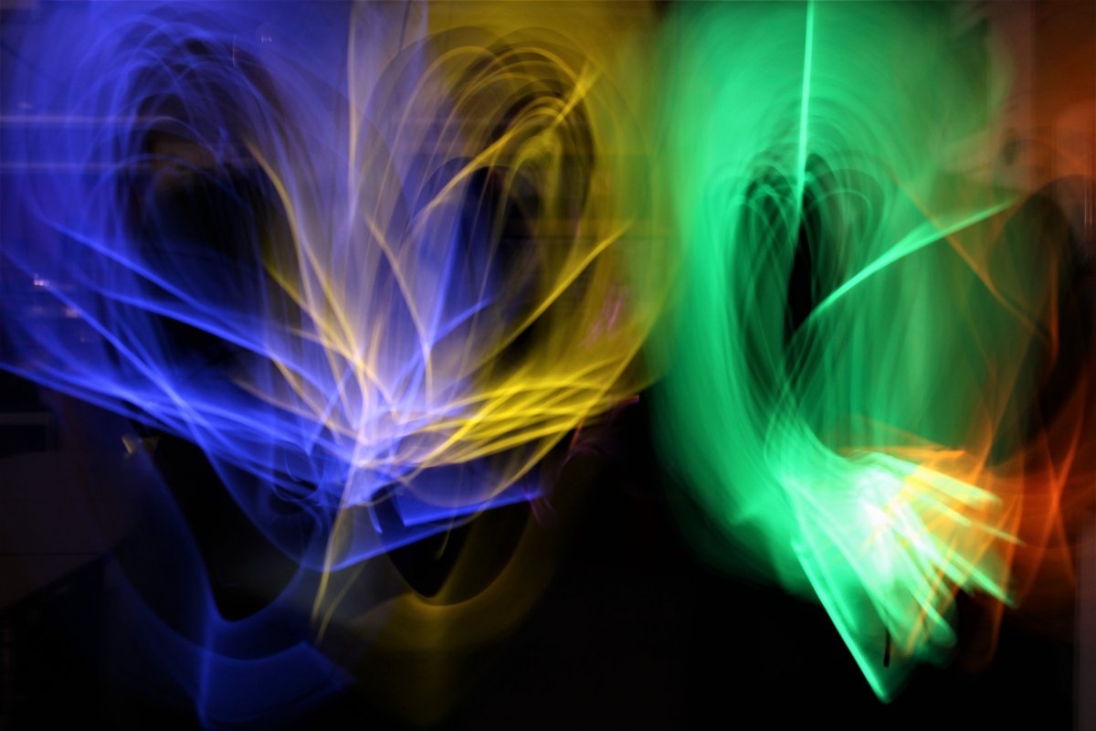 Huxlow_DT's tweet photo. Our new Year 9 Photographers are getting into Light Trail Images, they and Miss Knighton are very pleased with their experimentation @Huxlow 📸📷#GCSEPhotography 1/2 https://t.co/YLAqkAuyV1