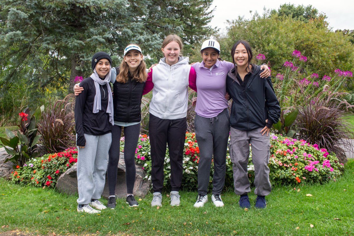 BHSSathletics's tweet photo. Congratulations to our Varsity Girls' Golf team for finishing fifth in the YRAA this season. Special thanks to Rachel T. who is graduating this year after representing BHSS Golf since she was in Grade 9. #HornetsStrong @BillHogarthSS https://t.co/VdmJvbE6v7